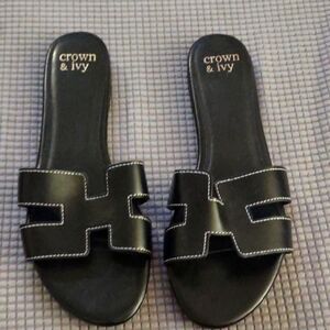 Crown & Ivy Black Women's Slide Sandals